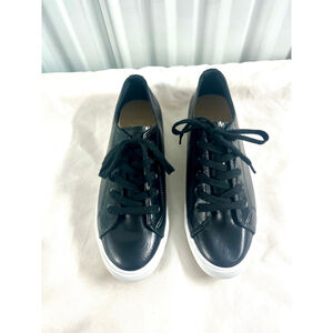 Kaari Blue Women's Black Low Top Lace Up Sneakers Size 9.5